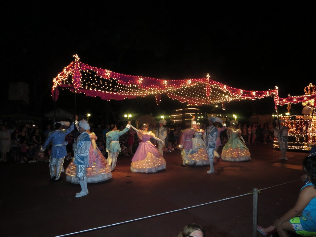 Parade - Cinderella's Court