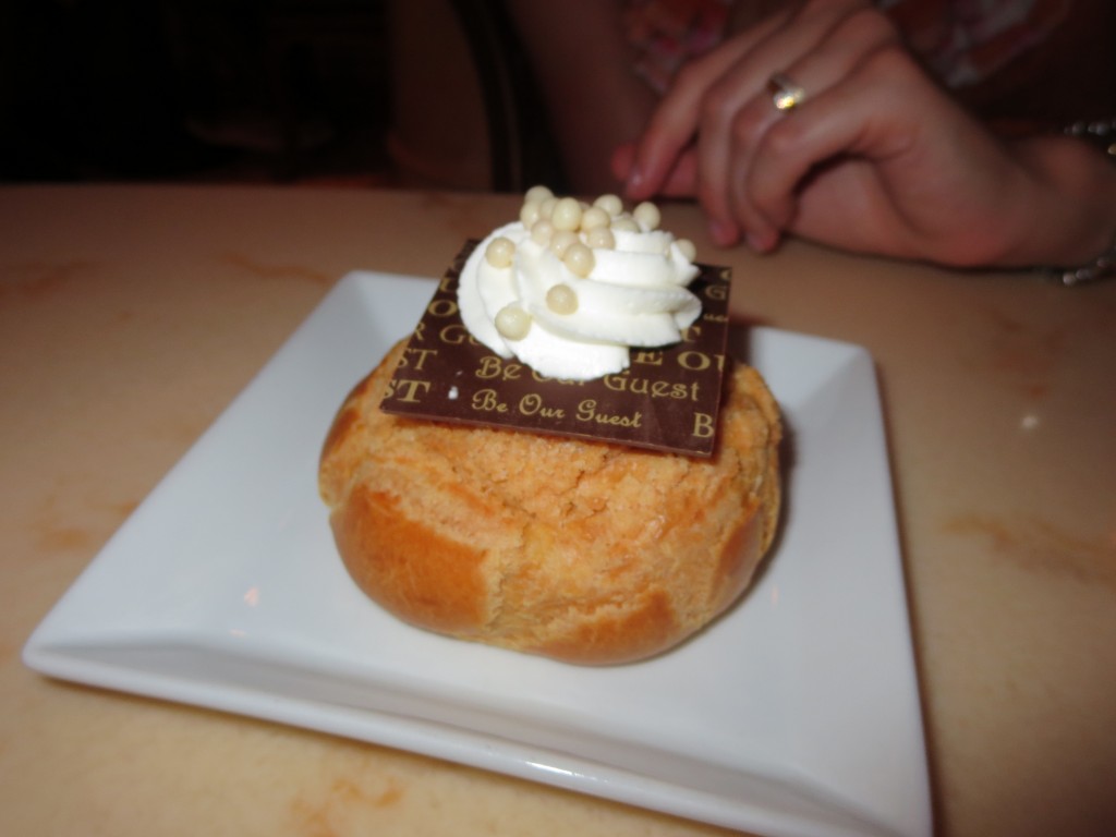 Passion Fruit Creme Puff